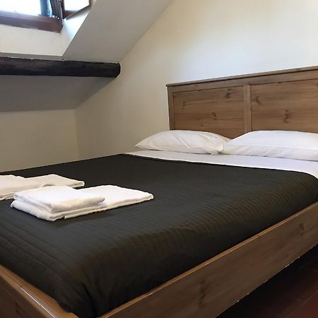 Charming Apartment The Castle มิลาน ภายนอก รูปภาพ